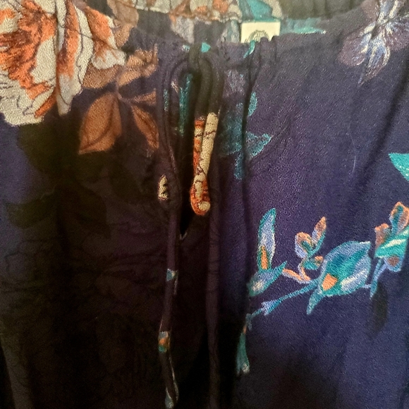 American Rag Blouse - Picture 3 of 5